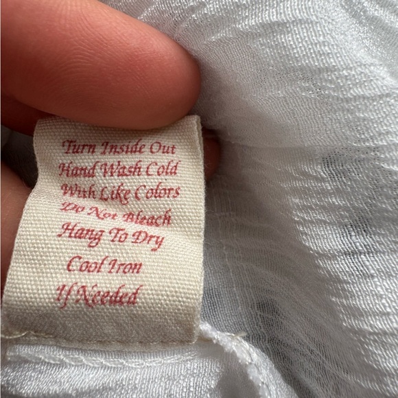 White Shirt Blue Embroidery E&M Size S - Picture 5 of 5